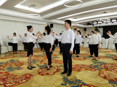 抓隊伍強素質 提形象優服務 --官渡區政務服務管理局開展政務服務禮儀培訓及攝影技能提升